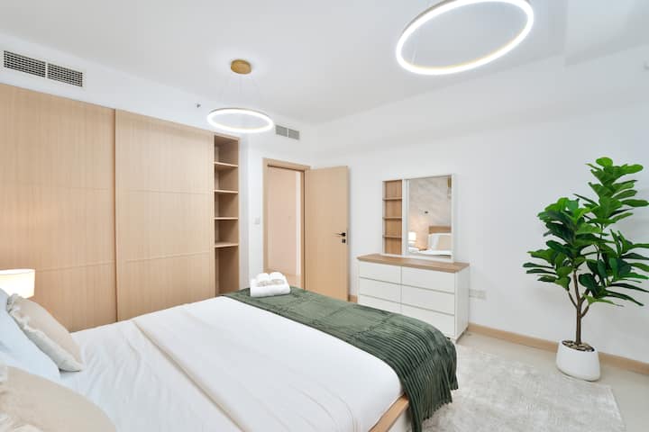 Bedroom 3, Elegant & Spacious 3-bedroom in JBR