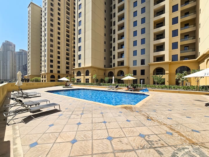 Pool, Elegant & Spacious 3-bedroom in JBR