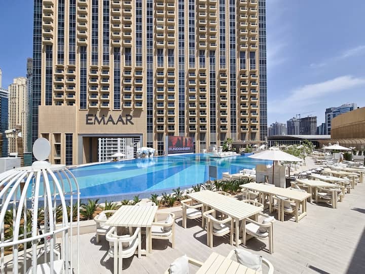 Pool, Executive Studio | Marina View | JW Marriott