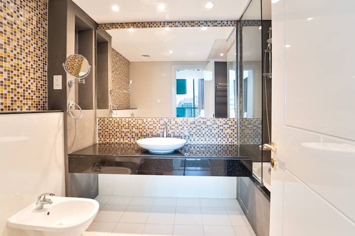 Photos, Refined 1 bedroom | Upper Crest | Near Dubai Mall